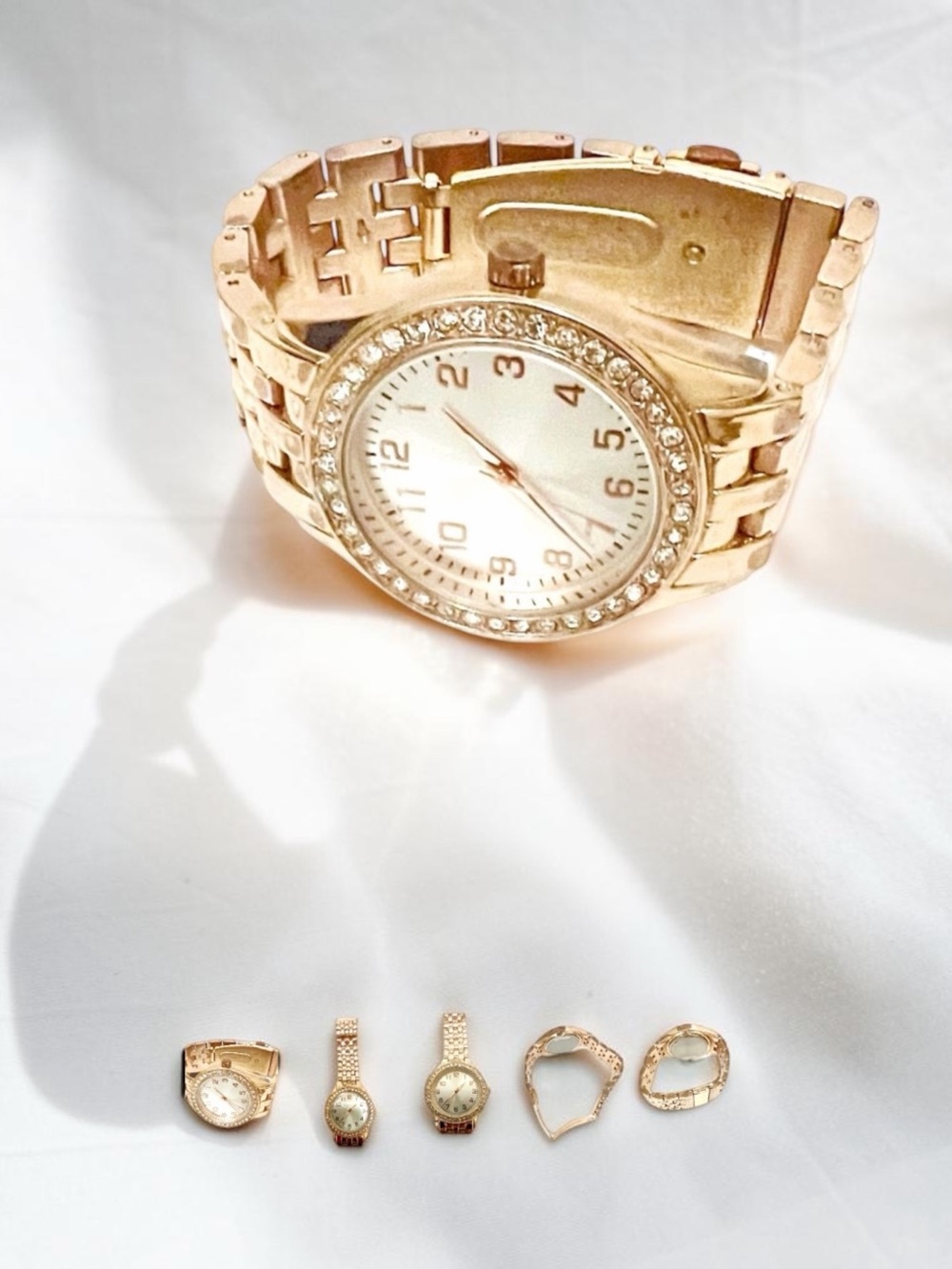 New Rose gold watch with Rhinestone